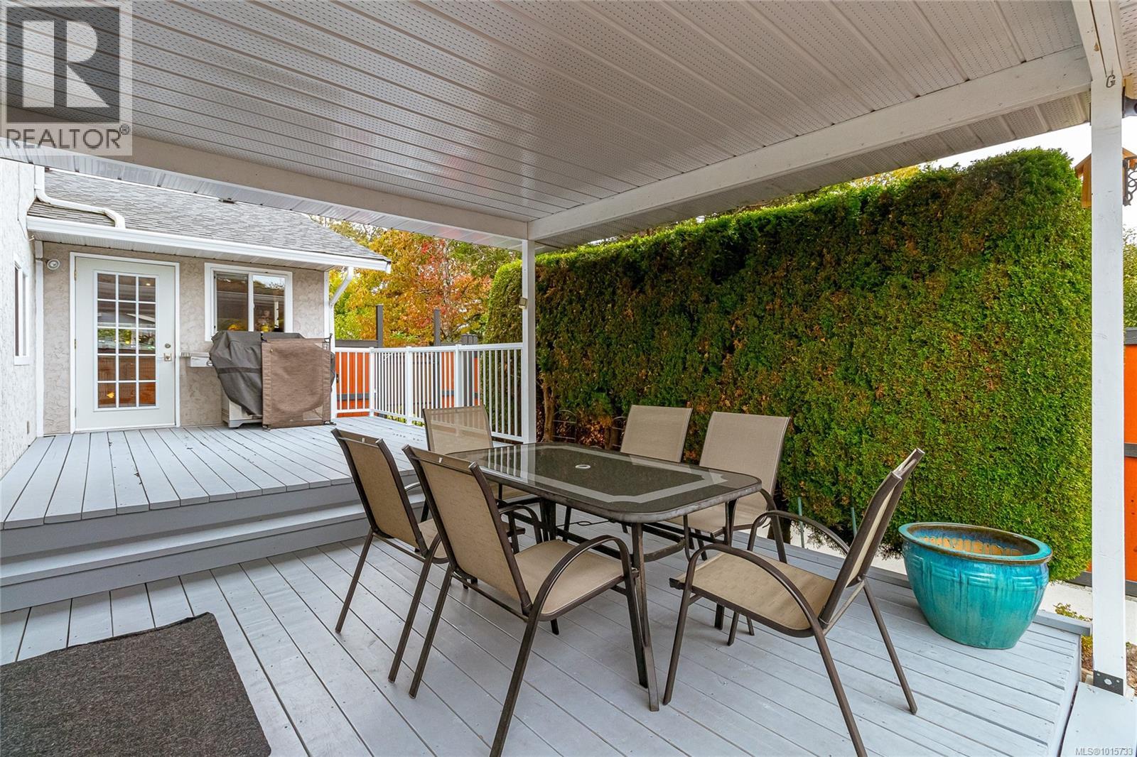 1221 Cherry Rd, Saanich, British Columbia  V8Z 2Y4 - Photo 33 - 1015733