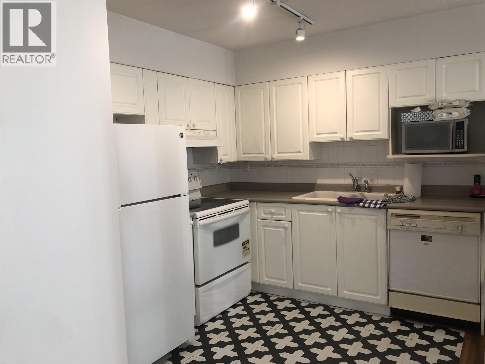 105 2130 W 12th Avenue, Vancouver, British Columbia  V6K 2N2 - Photo 10 - R3053761