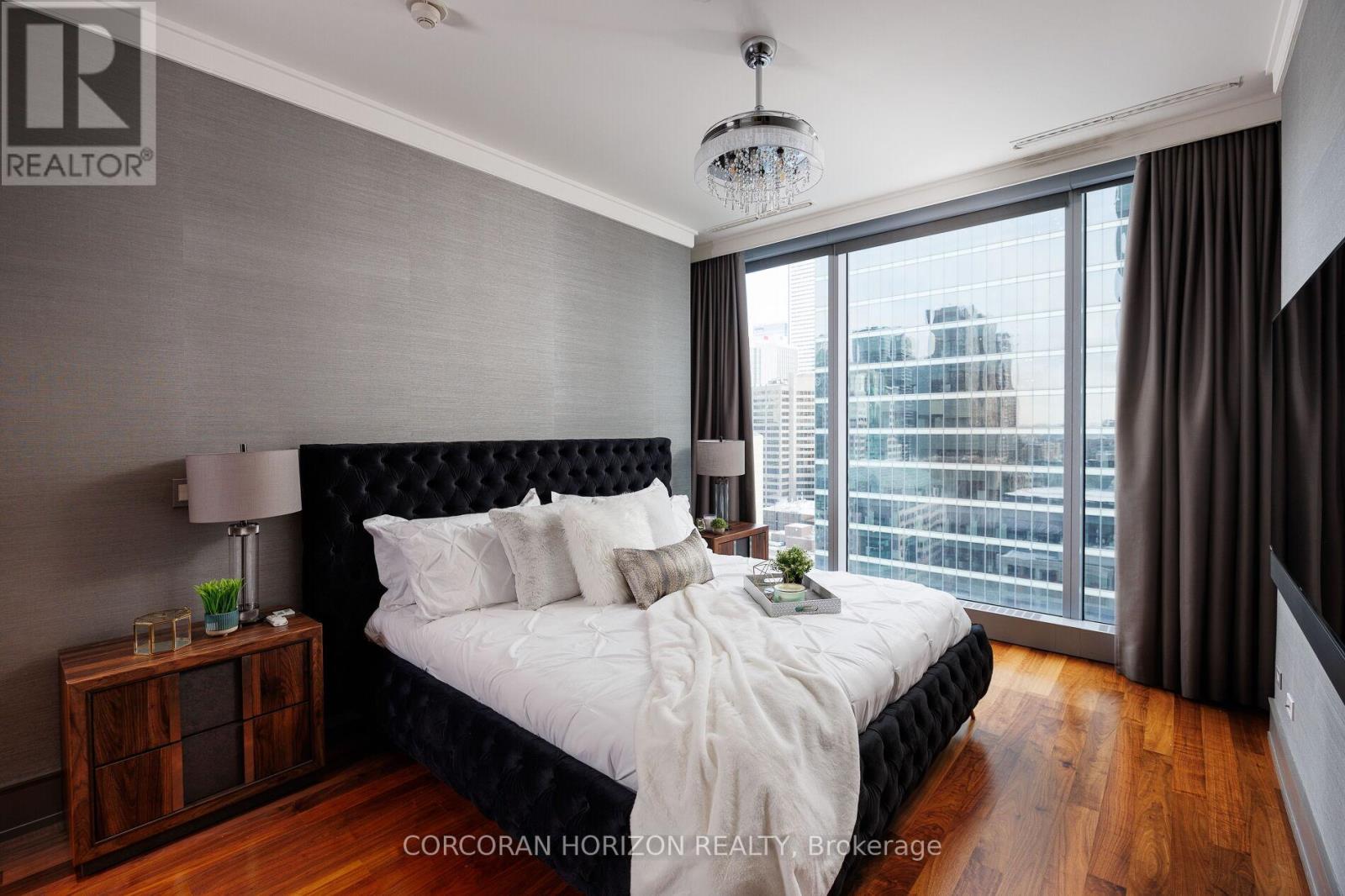 2403 - 183 Wellington Street W, Toronto, Ontario  M5V 0A1 - Photo 25 - C12447989