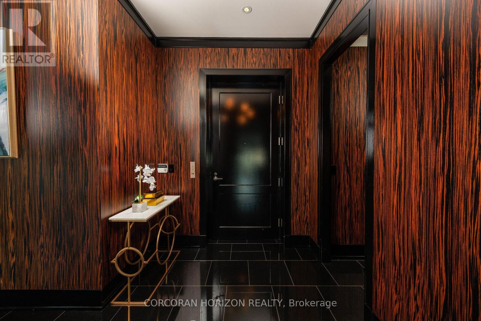 2403 - 183 Wellington Street W, Toronto, Ontario  M5V 0A1 - Photo 3 - C12447989