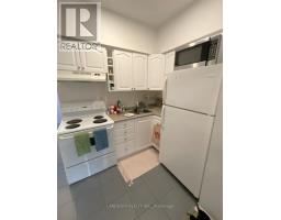 MAIN - 130 BALDWIN STREET, Toronto, Ontario