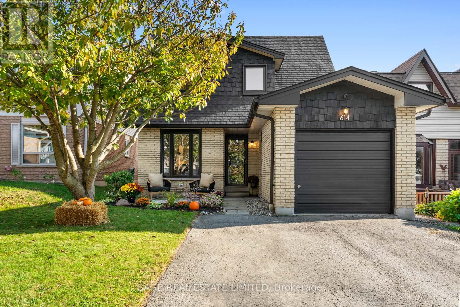 614 STONEBRIDGE LANE, Pickering, Ontario