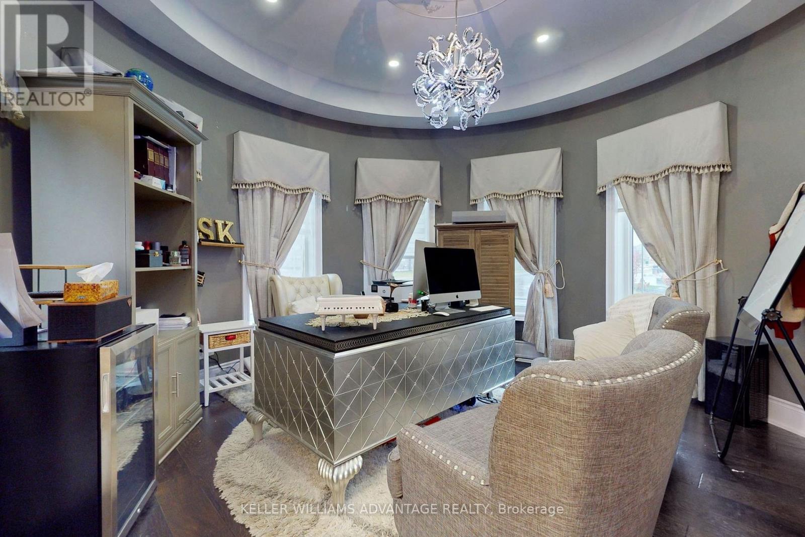 51 Finland Drive, Vaughan, Ontario  L4H 4A3 - Photo 4 - N12448003