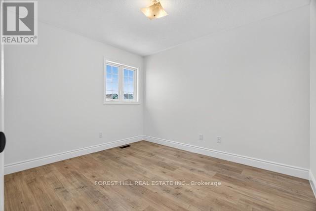22 Baltic Street, Richmond Hill, Ontario  L4B 4H8 - Photo 27 - N12448017