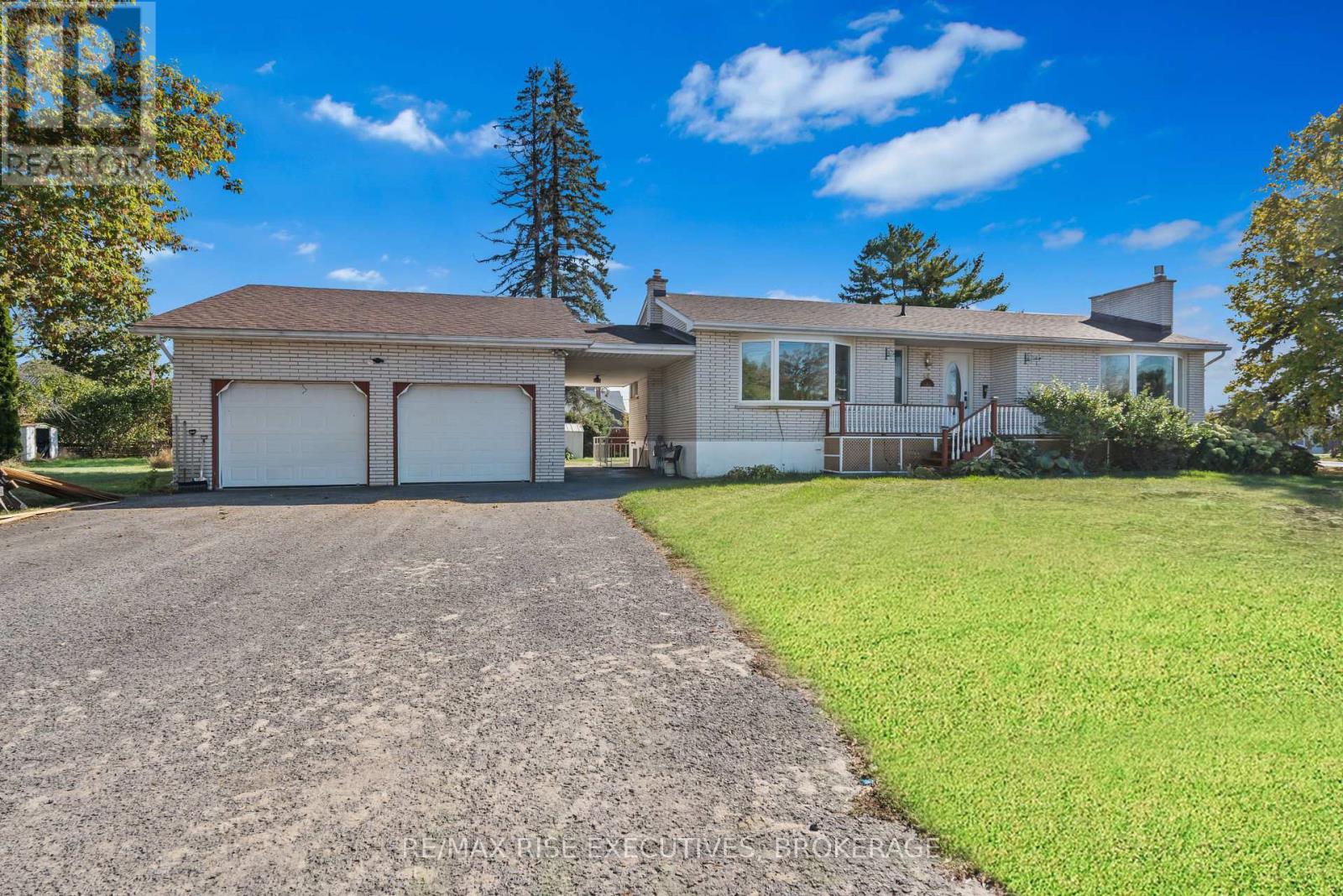 19 North Street, Loyalist, Ontario  K0H 2H0 - Photo 2 - X12448093