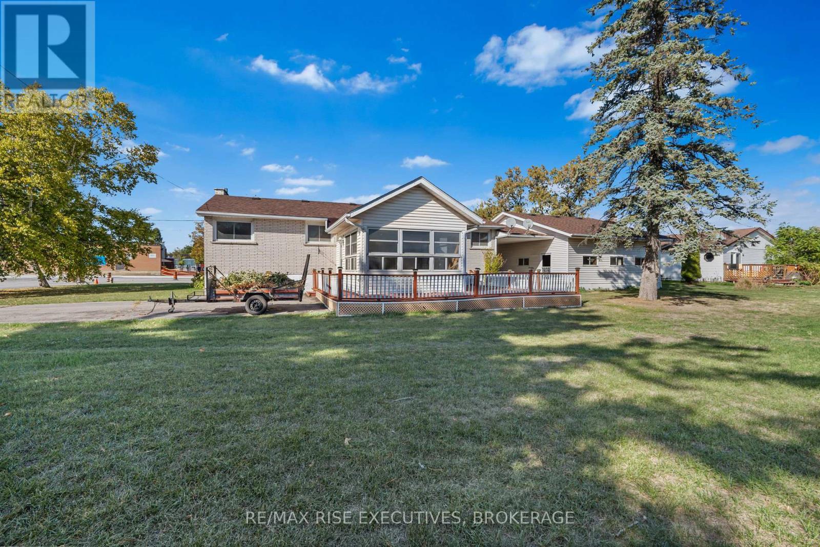 19 North Street, Loyalist, Ontario  K0H 2H0 - Photo 33 - X12448093