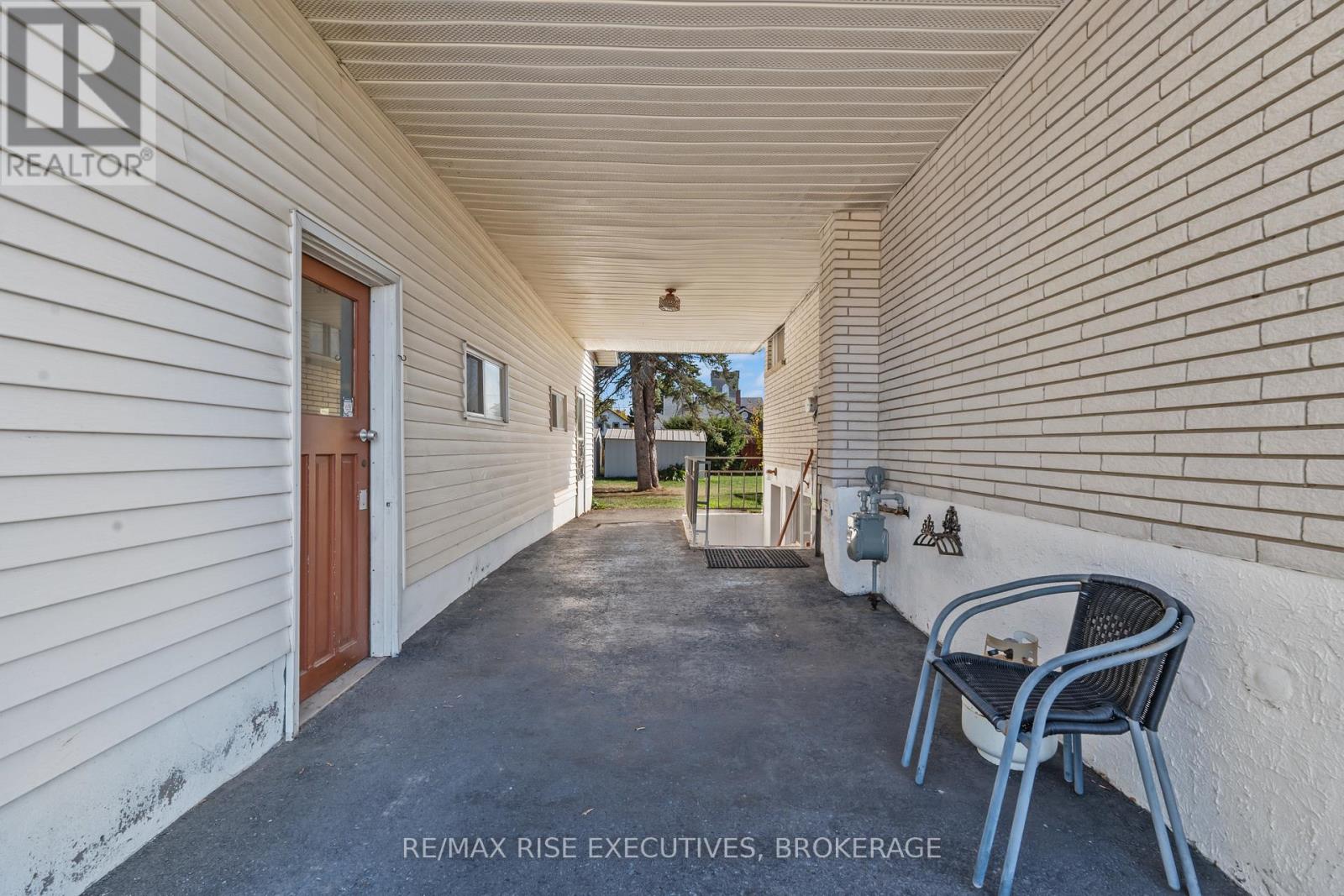 19 North Street, Loyalist, Ontario  K0H 2H0 - Photo 39 - X12448093