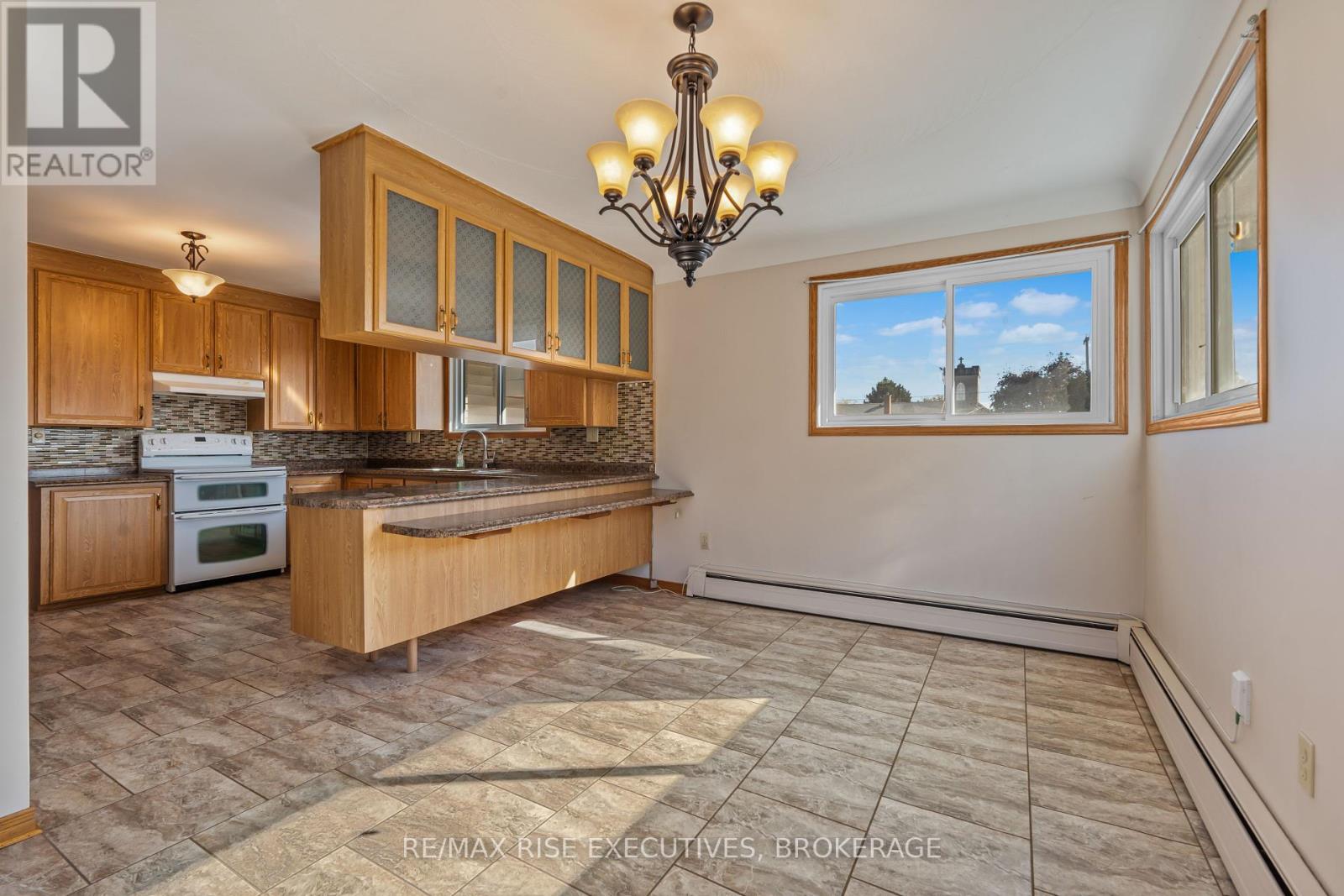19 North Street, Loyalist, Ontario  K0H 2H0 - Photo 6 - X12448093