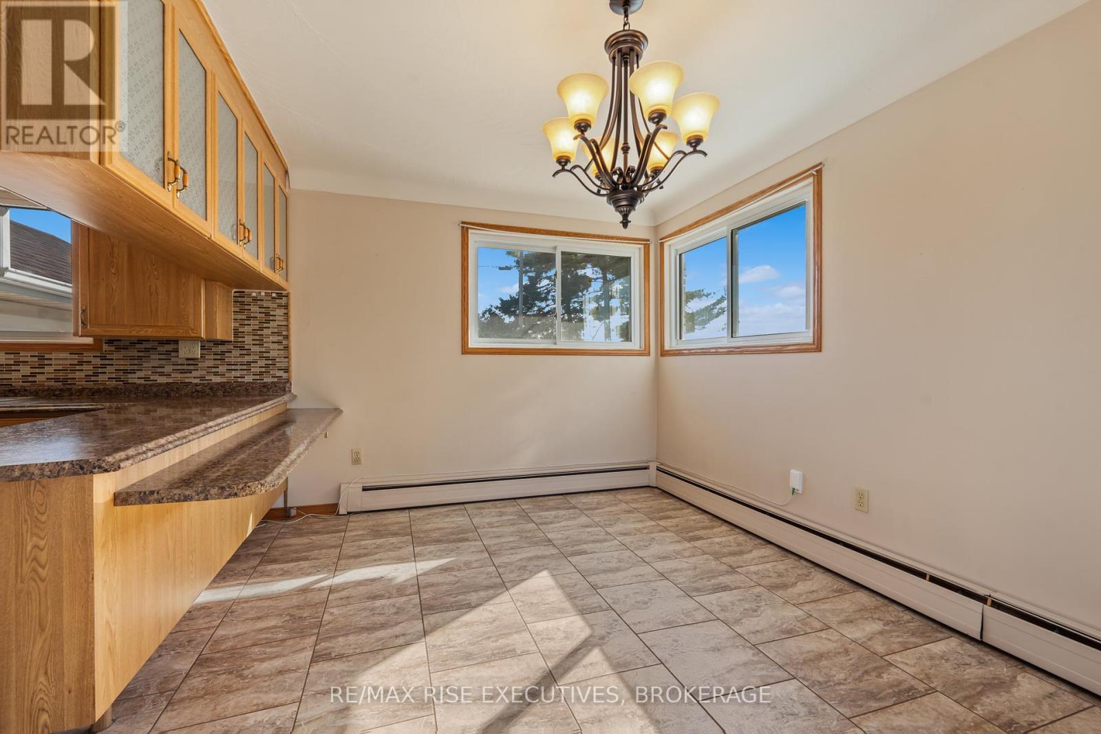 19 North Street, Loyalist, Ontario  K0H 2H0 - Photo 7 - X12448093