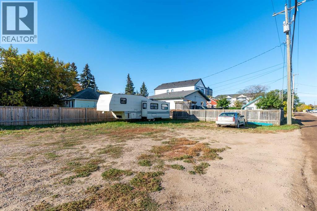 5012 47 Street, Lloydminster, Alberta  T9V 0E9 - Photo 5 - A2257492