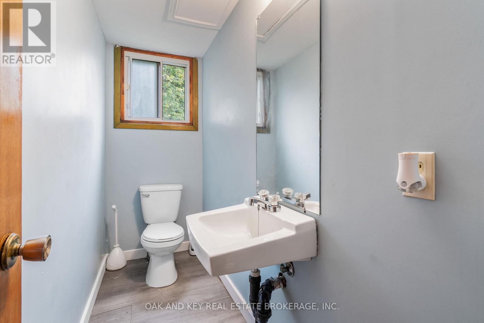 180 Belmont Drive W, London South (South O), Ontario  N6J 2E5 - Photo 18 - X12448096