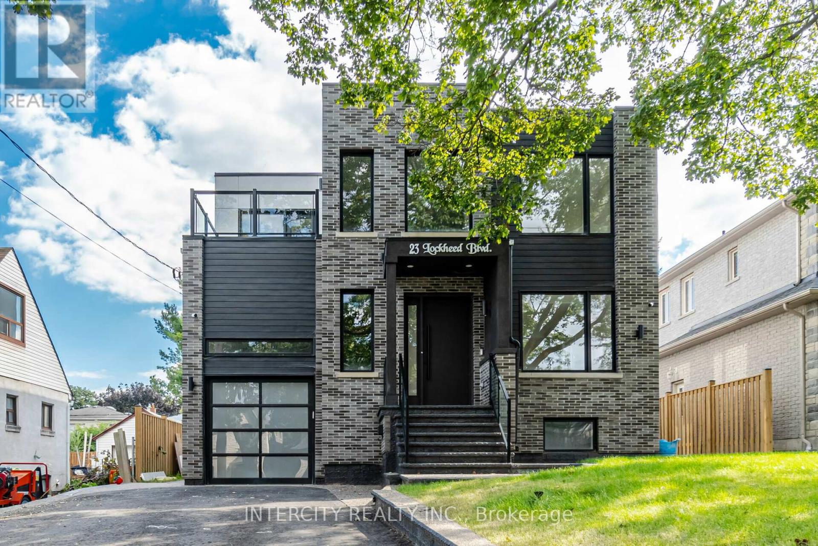23 LOCKHEED BOULEVARD S, Toronto, Ontario