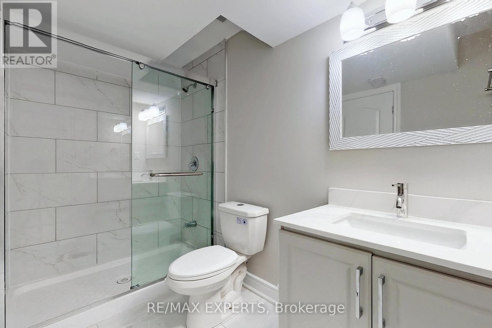 16 Helderman Street, Caledon, Ontario  L7C 3V2 - Photo 10 - W12447971