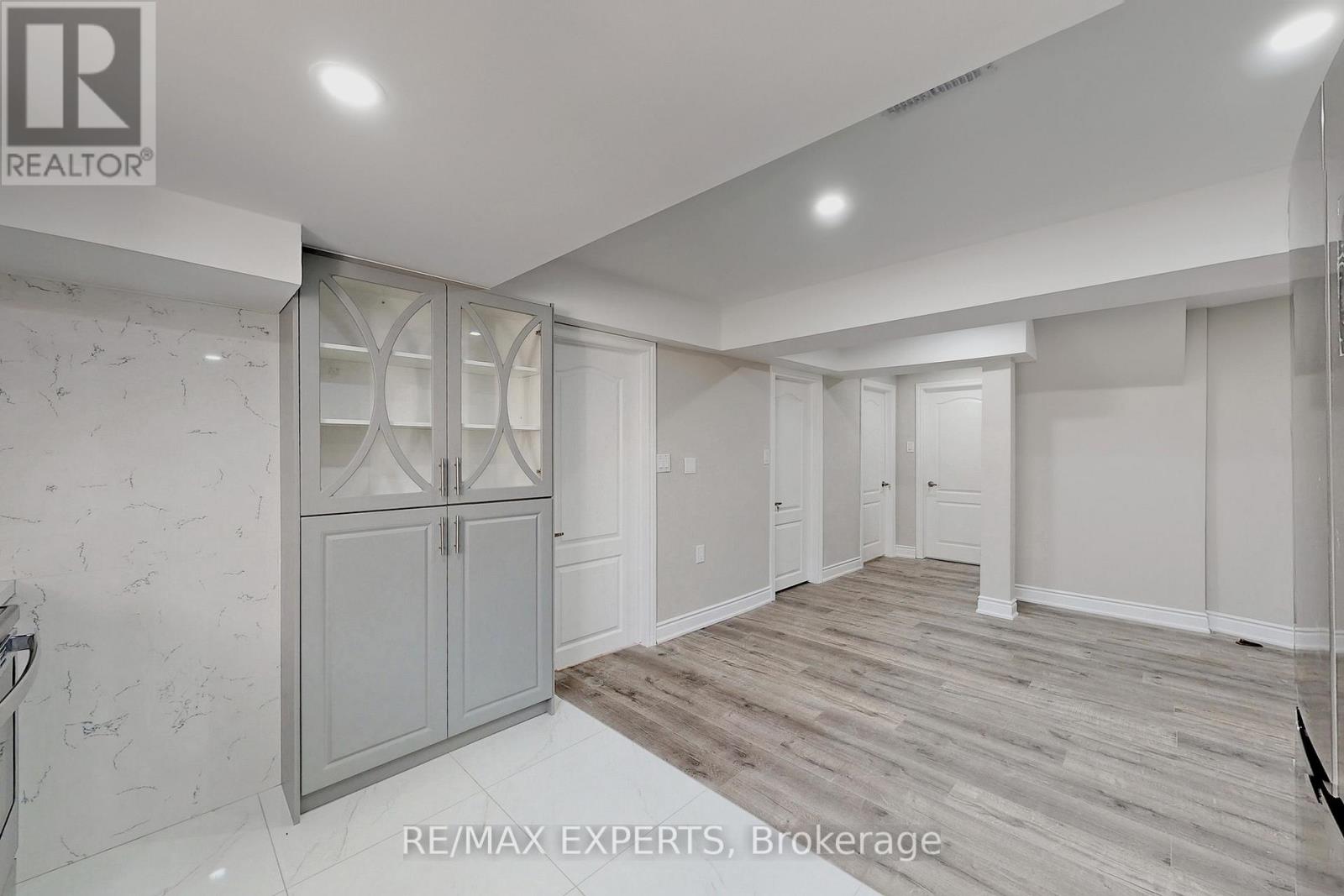 16 Helderman Street, Caledon, Ontario  L7C 3V2 - Photo 9 - W12447971