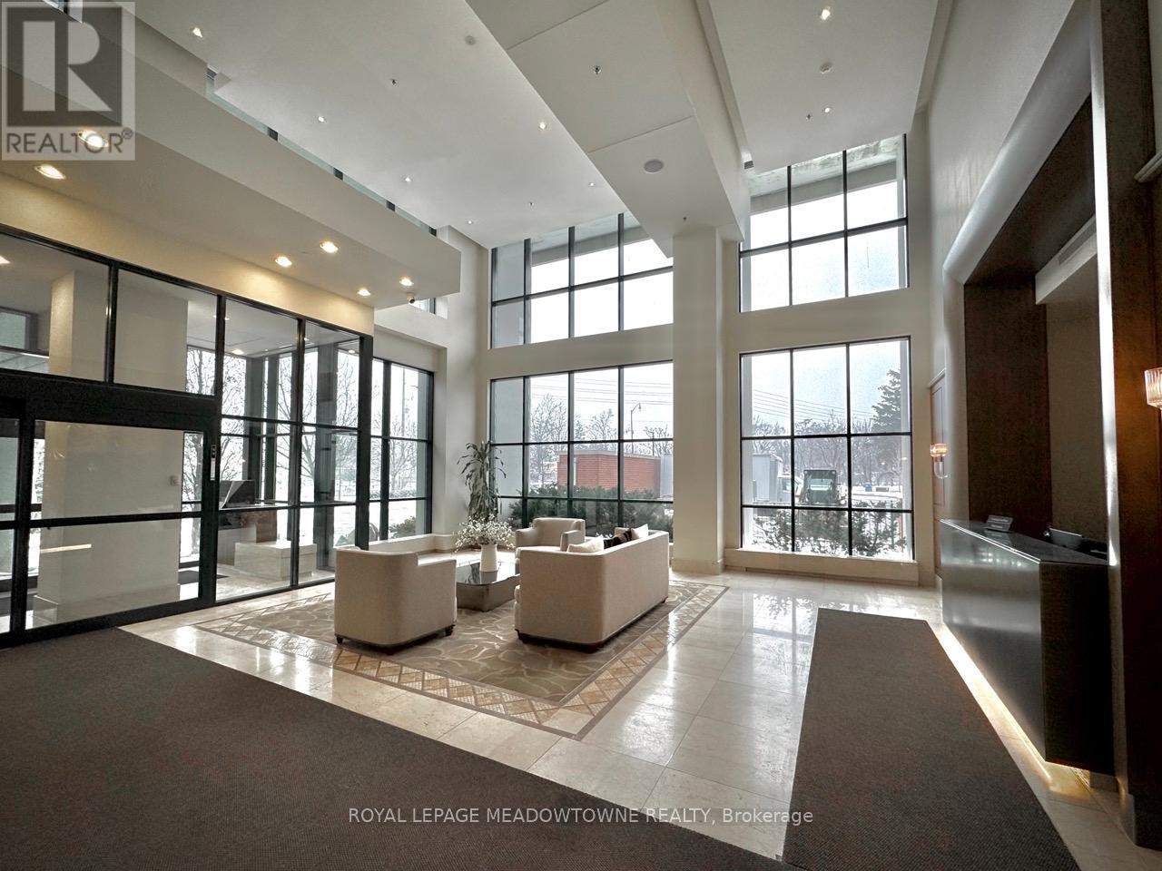403 - 100 John Street, Brampton (Downtown Brampton), Ontario  L6W 0A8 - Photo 4 - W12447976