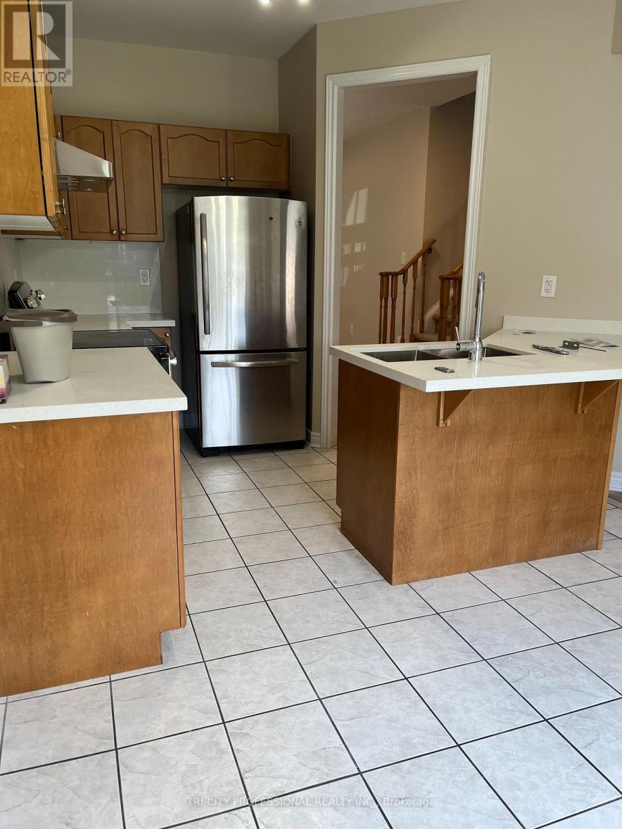 78 Ashdale Road, Brampton, Ontario  L6Y 5N1 - Photo 10 - W12447981