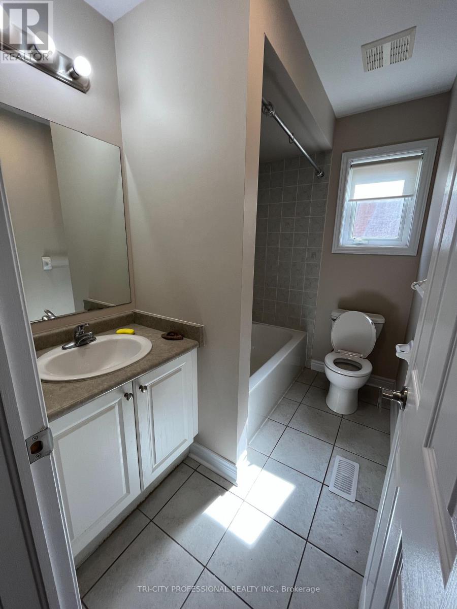 78 Ashdale Road, Brampton, Ontario  L6Y 5N1 - Photo 21 - W12447981