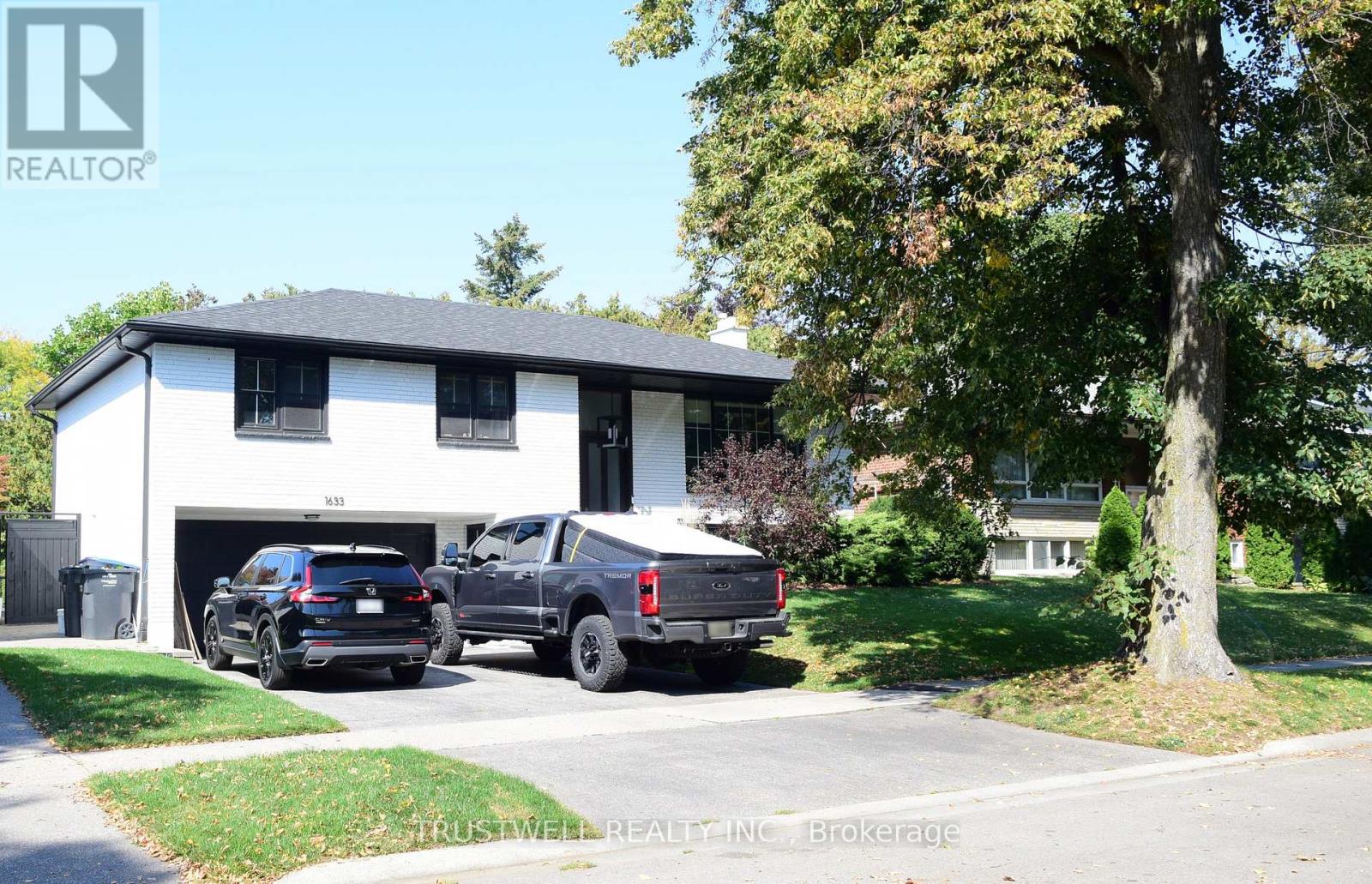 1633 Sunnycove Drive, Mississauga, Ontario  L4X 1B6 - Photo 22 - W12448011