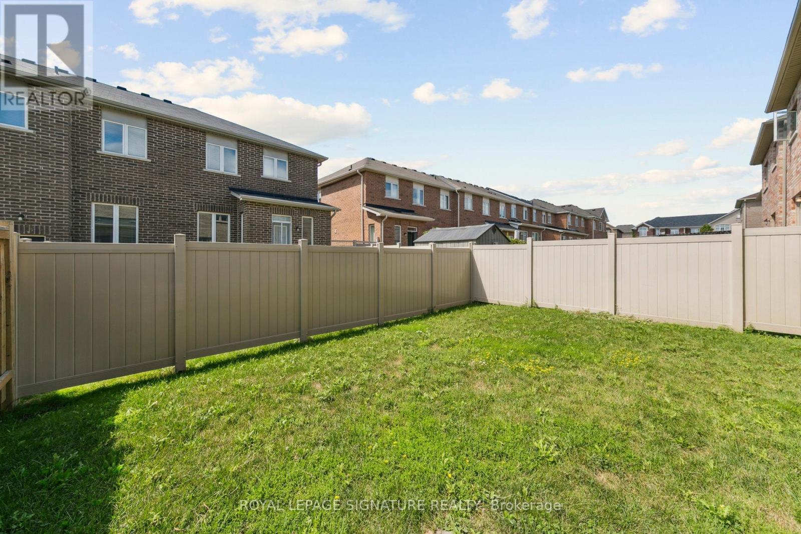 1466 Chretien Street, Milton, Ontario  L9E 1J1 - Photo 13 - W12448014
