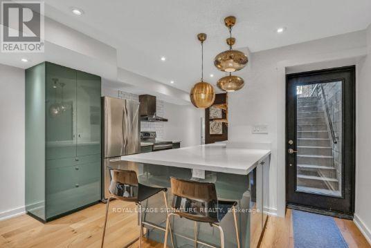 Lower - 58 Fern Avenue, Toronto, Ontario  M6R 1K1 - Photo 4 - W12448028