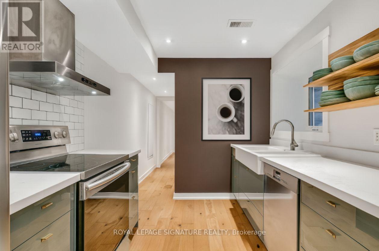Lower - 58 Fern Avenue, Toronto, Ontario  M6R 1K1 - Photo 5 - W12448028