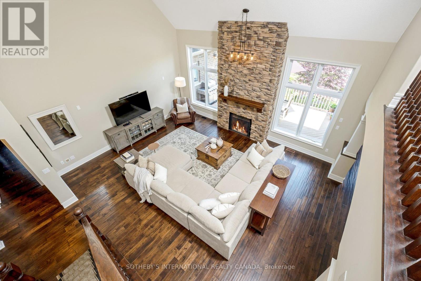 11375 Taylor Court, Milton (Brookville/haltonville), Ontario  L0P 1B0 - Photo 14 - W12448033