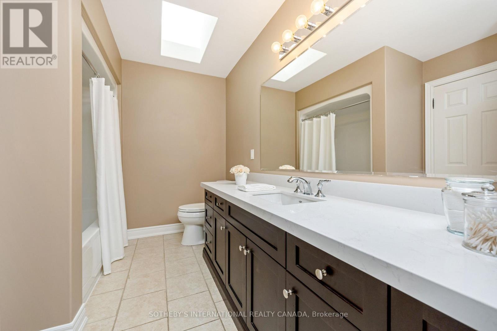 11375 Taylor Court, Milton (Brookville/haltonville), Ontario  L0P 1B0 - Photo 34 - W12448033