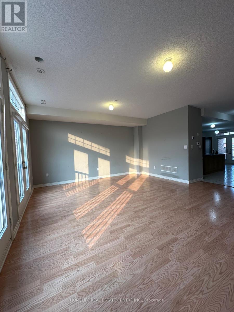 139 Inspire Boulevard, Brampton (Sandringham-Wellington North), Ontario  L6R 3X9 - Photo 16 - W12448036