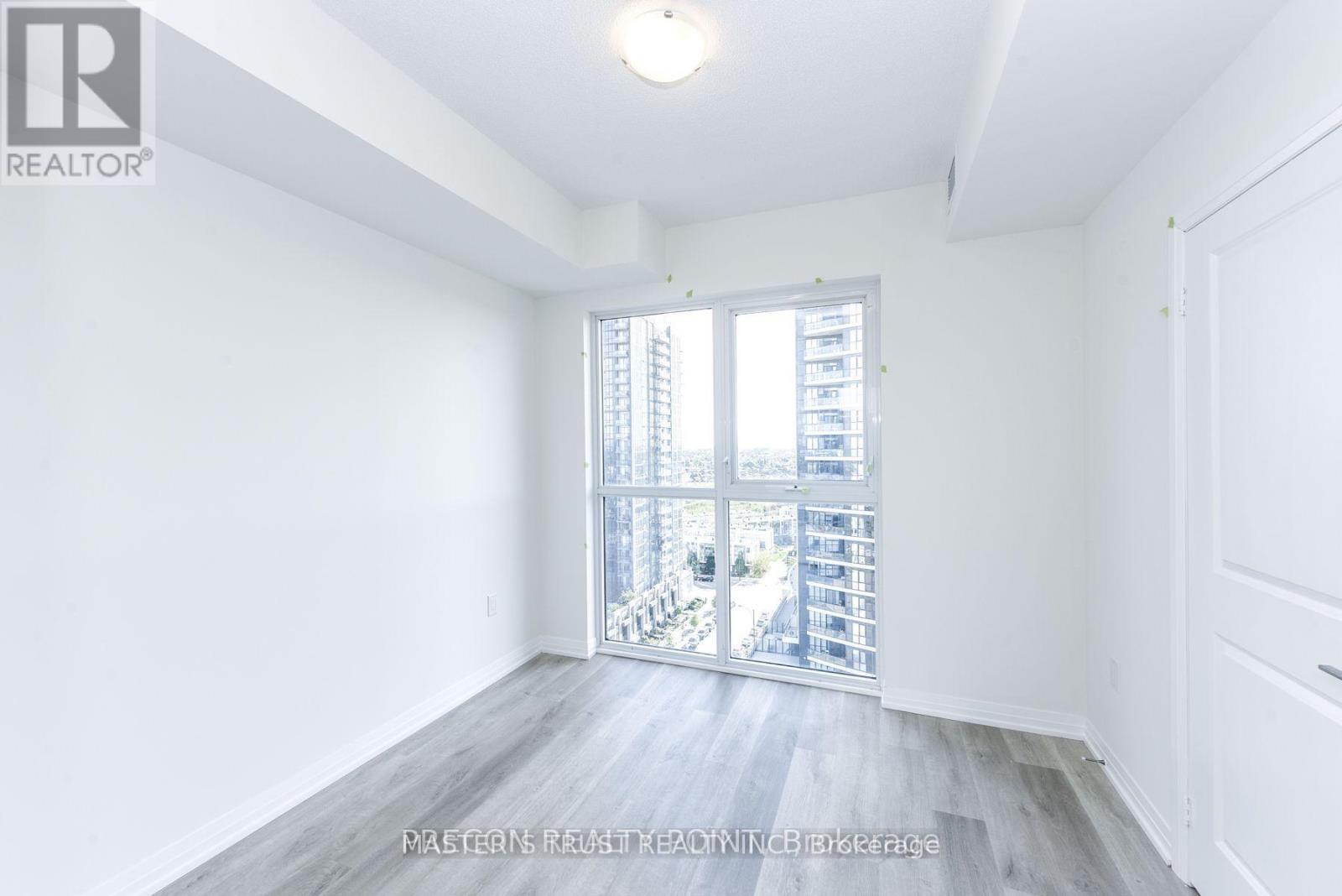 1305 - 15 Watergarden Drive, Mississauga, Ontario  L5R 1B2 - Photo 13 - W12448042