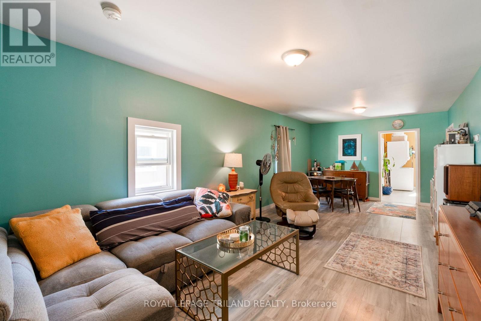 61 Briscoe Street W, London South (South E), Ontario  N6J 1M4 - Photo 5 - X12448064
