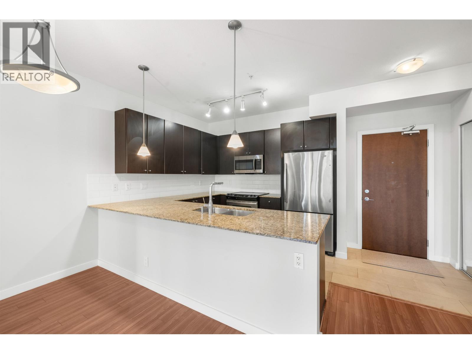 317 225 Francis Way, New Westminster, British Columbia  V3L 0G1 - Photo 3 - R3055805