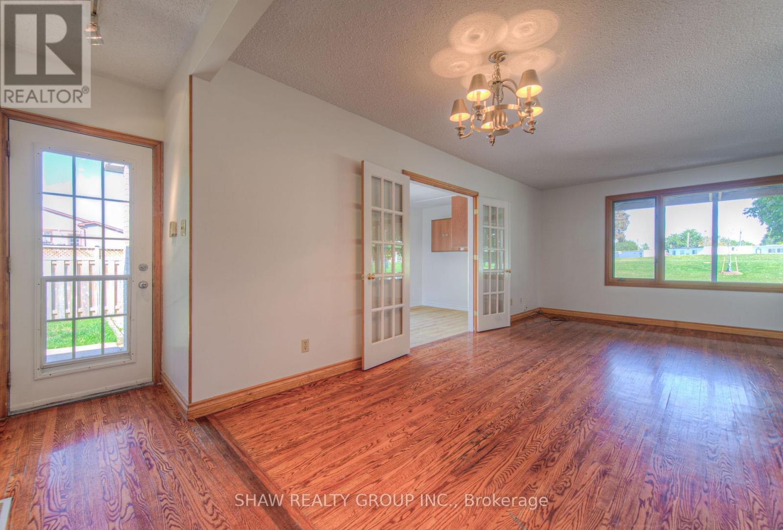 69 Bismark Drive, Cambridge, Ontario  N1S 4E7 - Photo 12 - X12447995