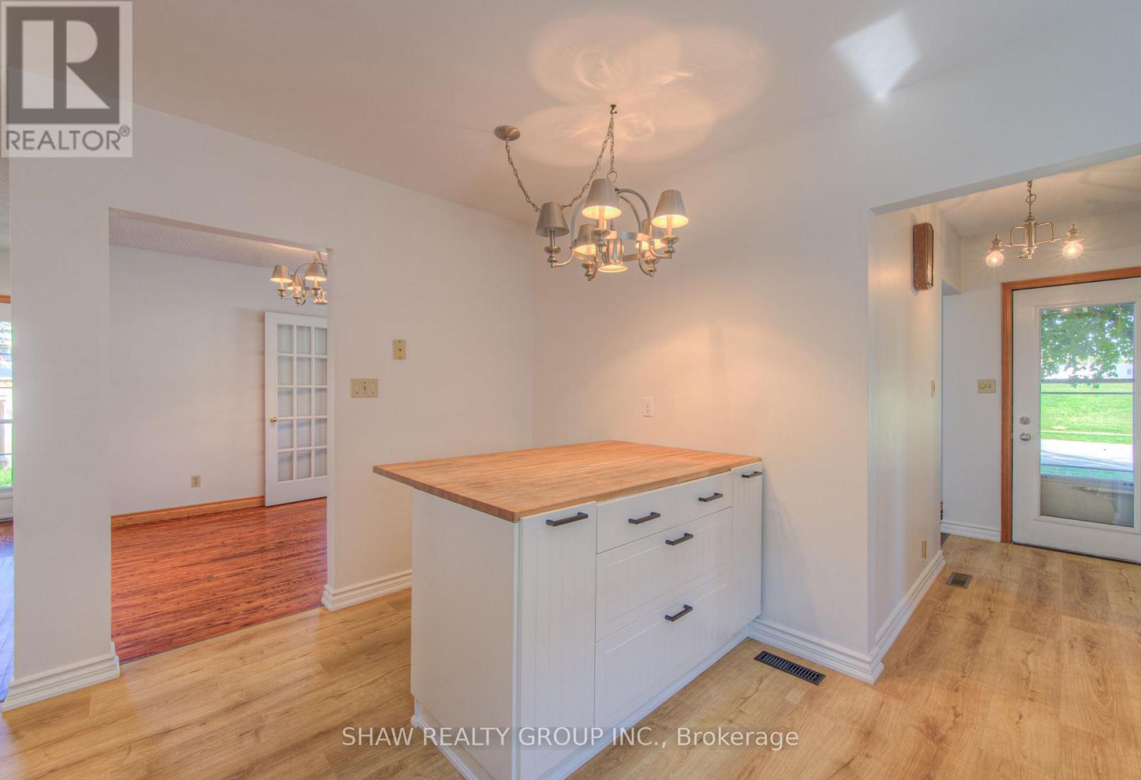 69 Bismark Drive, Cambridge, Ontario  N1S 4E7 - Photo 17 - X12447995