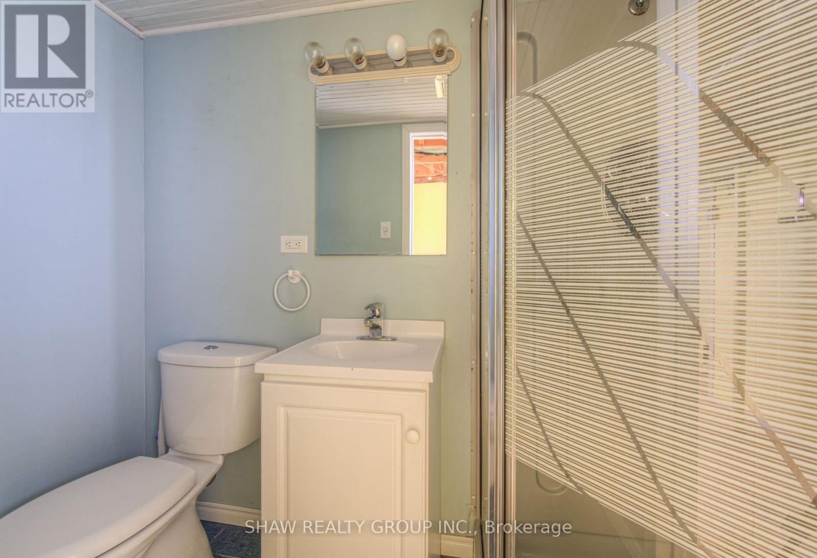 69 Bismark Drive, Cambridge, Ontario  N1S 4E7 - Photo 38 - X12447995