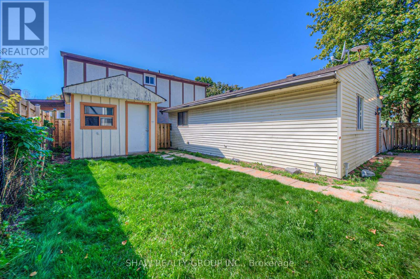 69 Bismark Drive, Cambridge, Ontario  N1S 4E7 - Photo 43 - X12447995