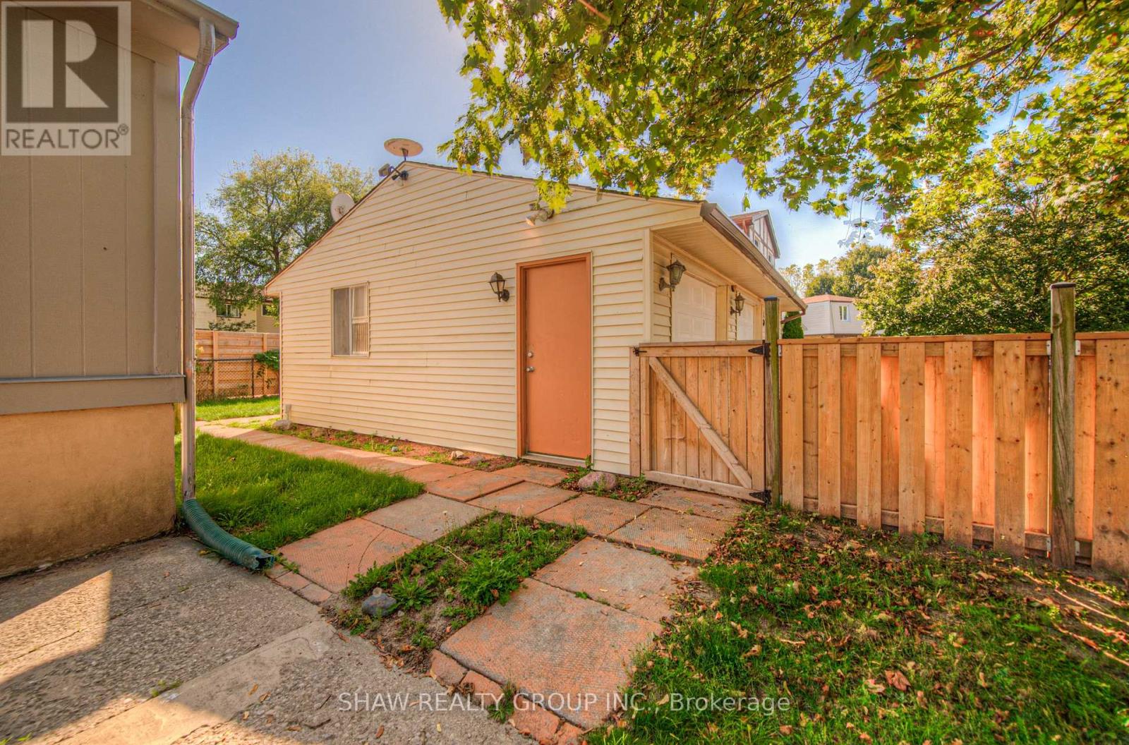 69 Bismark Drive, Cambridge, Ontario  N1S 4E7 - Photo 45 - X12447995