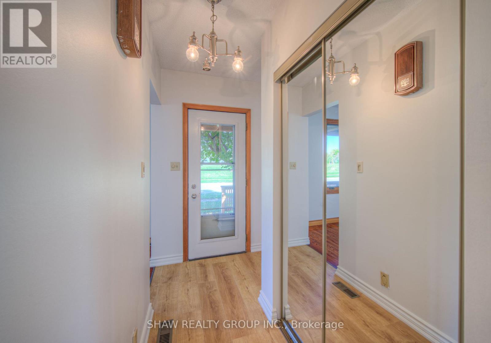 69 Bismark Drive, Cambridge, Ontario  N1S 4E7 - Photo 7 - X12447995