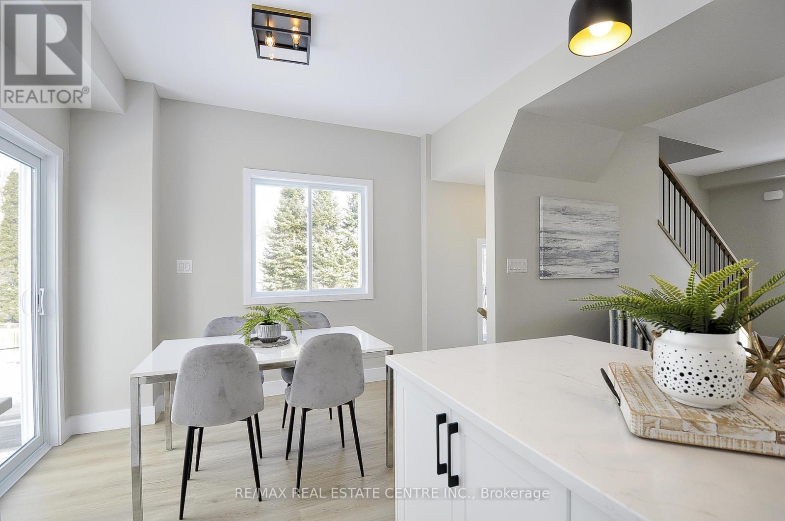 38 Albert Street, Cambridge, Ontario  N1R 3M8 - Photo 16 - X12448004