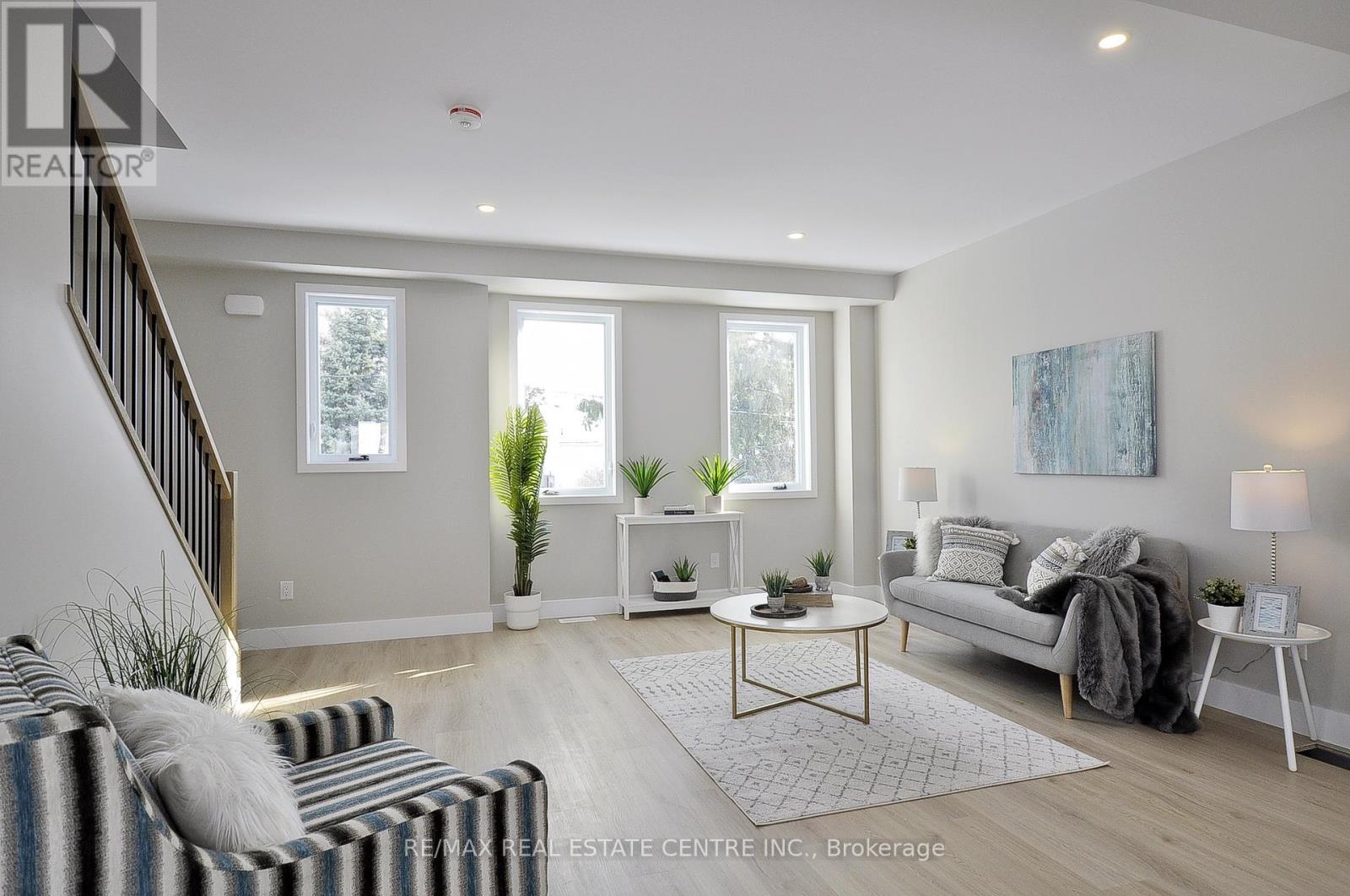 38 Albert Street, Cambridge, Ontario  N1R 3M8 - Photo 19 - X12448004