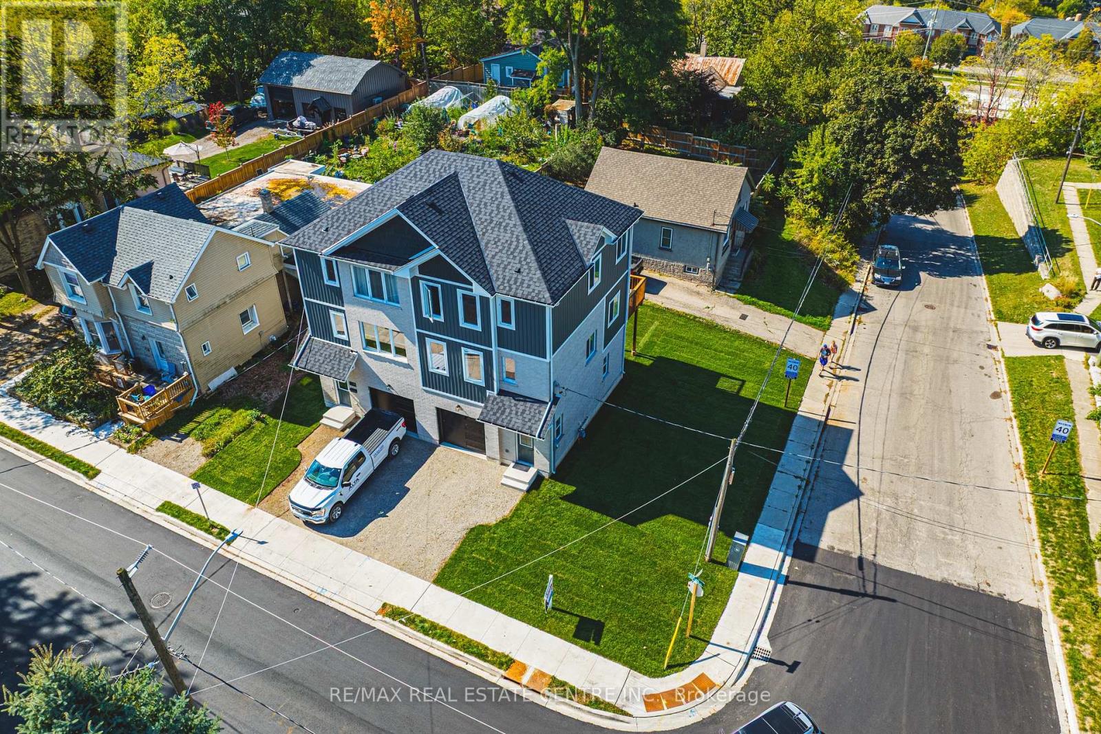 38 Albert Street, Cambridge, Ontario  N1R 3M8 - Photo 29 - X12448004