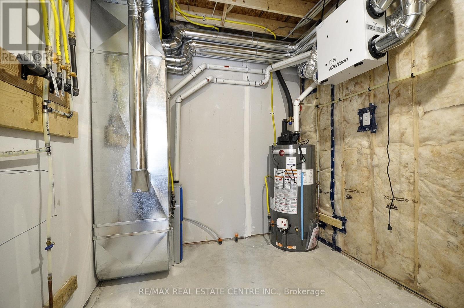 38 Albert Street, Cambridge, Ontario  N1R 3M8 - Photo 32 - X12448004