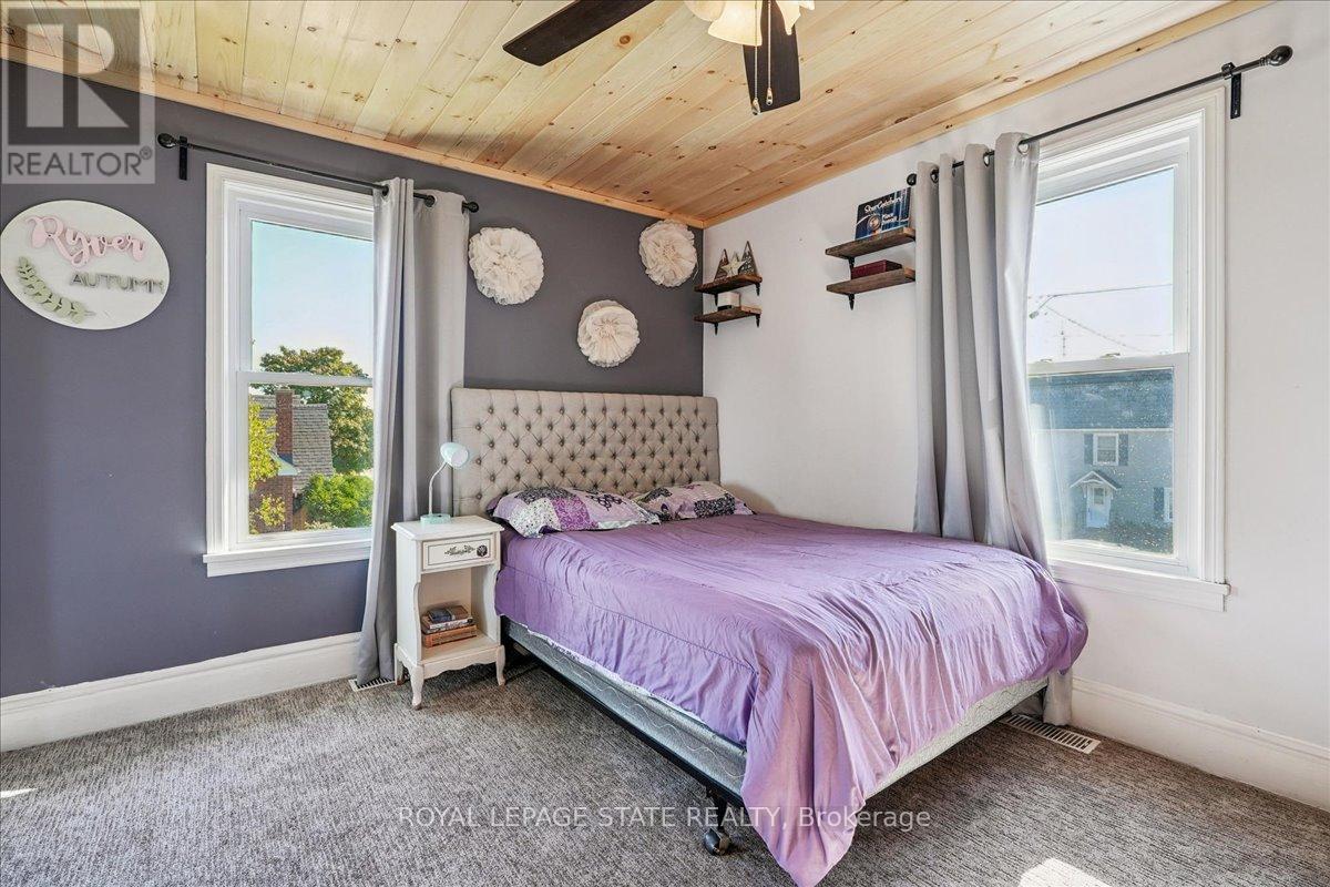15 Main Avenue E, Haldimand, Ontario  N0A 1G0 - Photo 24 - X12448015