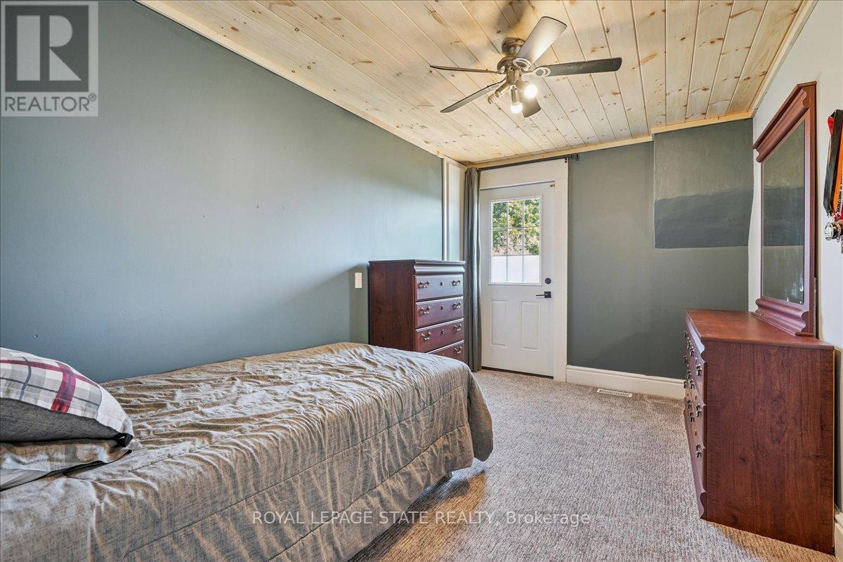 15 Main Avenue E, Haldimand, Ontario  N0A 1G0 - Photo 25 - X12448015