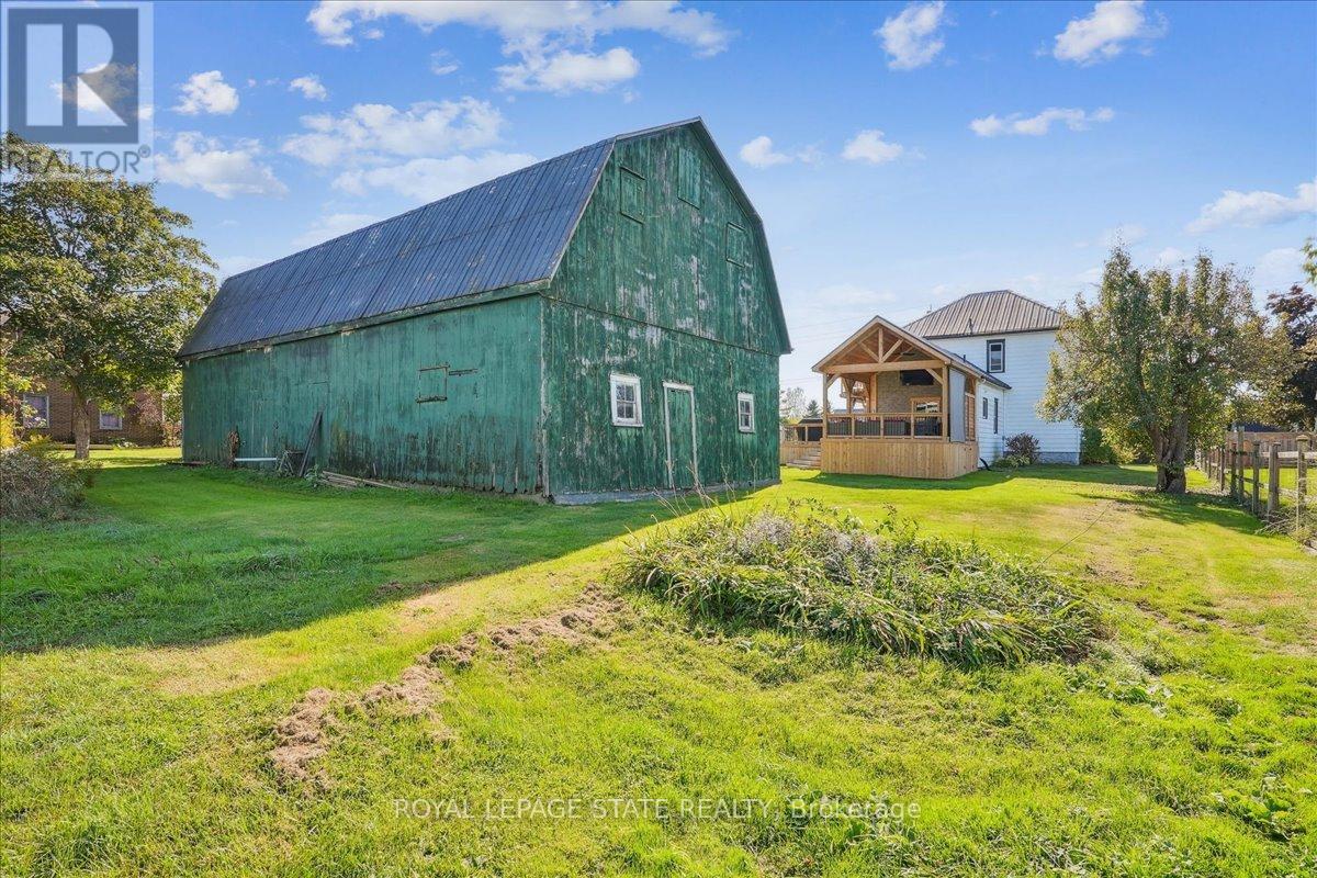 15 Main Avenue E, Haldimand, Ontario  N0A 1G0 - Photo 35 - X12448015