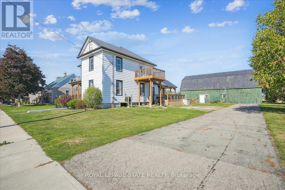 15 Main Avenue E, Haldimand, Ontario  N0A 1G0 - Photo 8 - X12448015