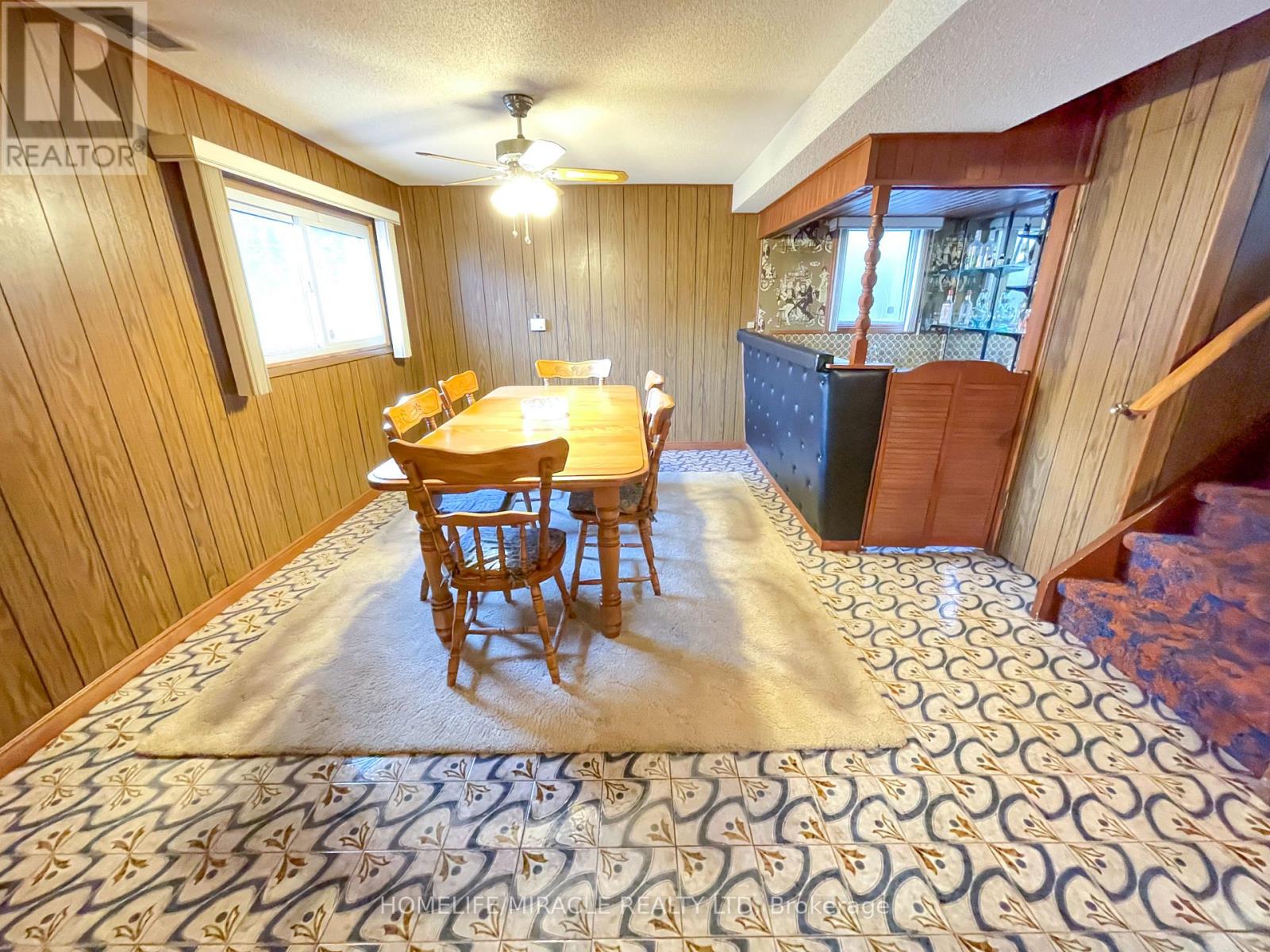20 Drury Crescent, St. Catharines, Ontario  L2M 6B6 - Photo 5 - X12448026