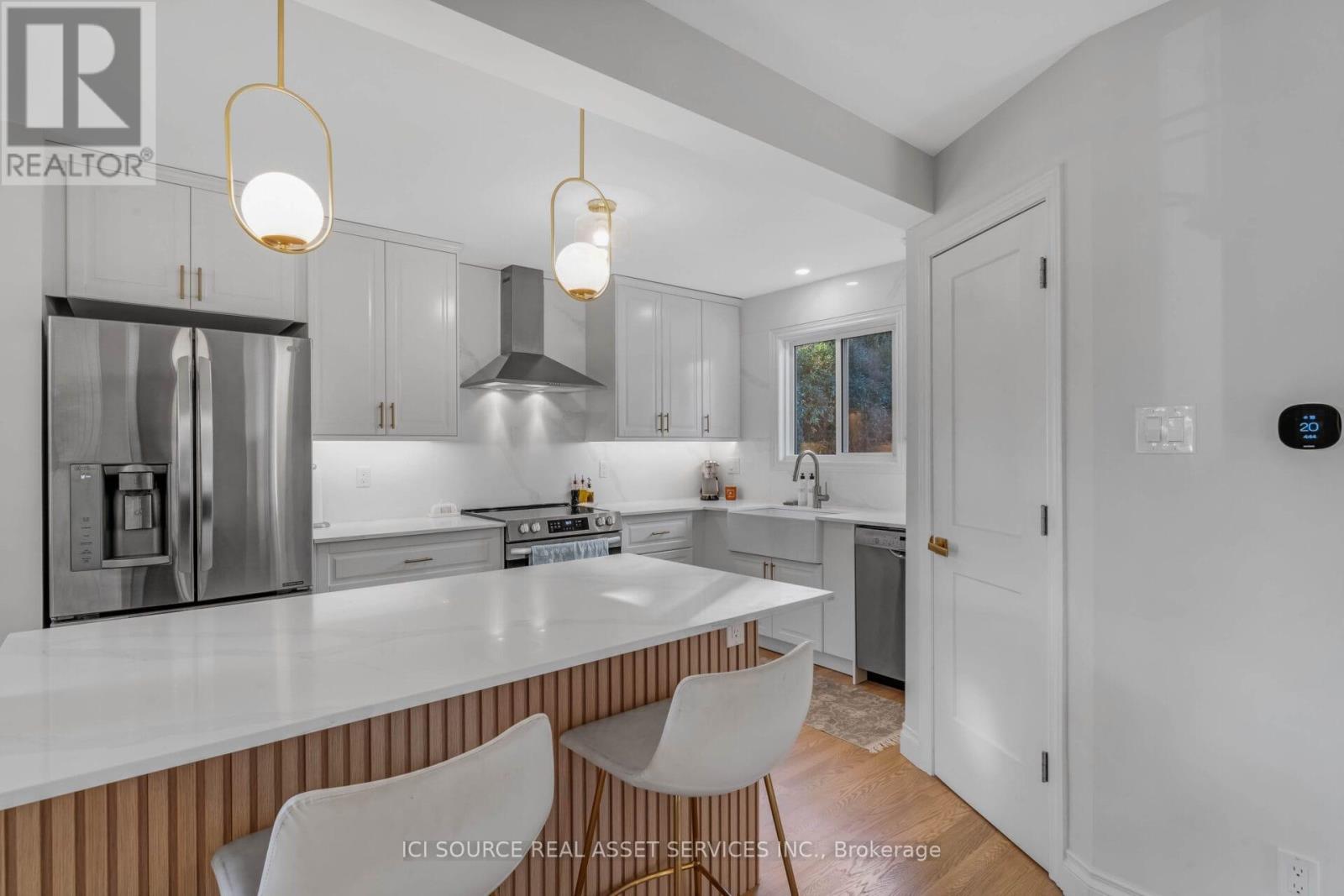 2958 Southmore Drive E, Ottawa, Ontario  K1V 6Z3 - Photo 17 - X12448068