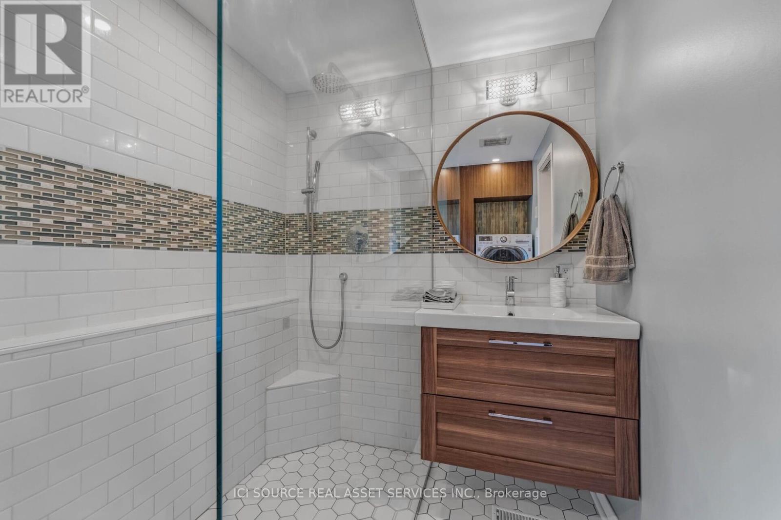 2958 Southmore Drive E, Ottawa, Ontario  K1V 6Z3 - Photo 38 - X12448068