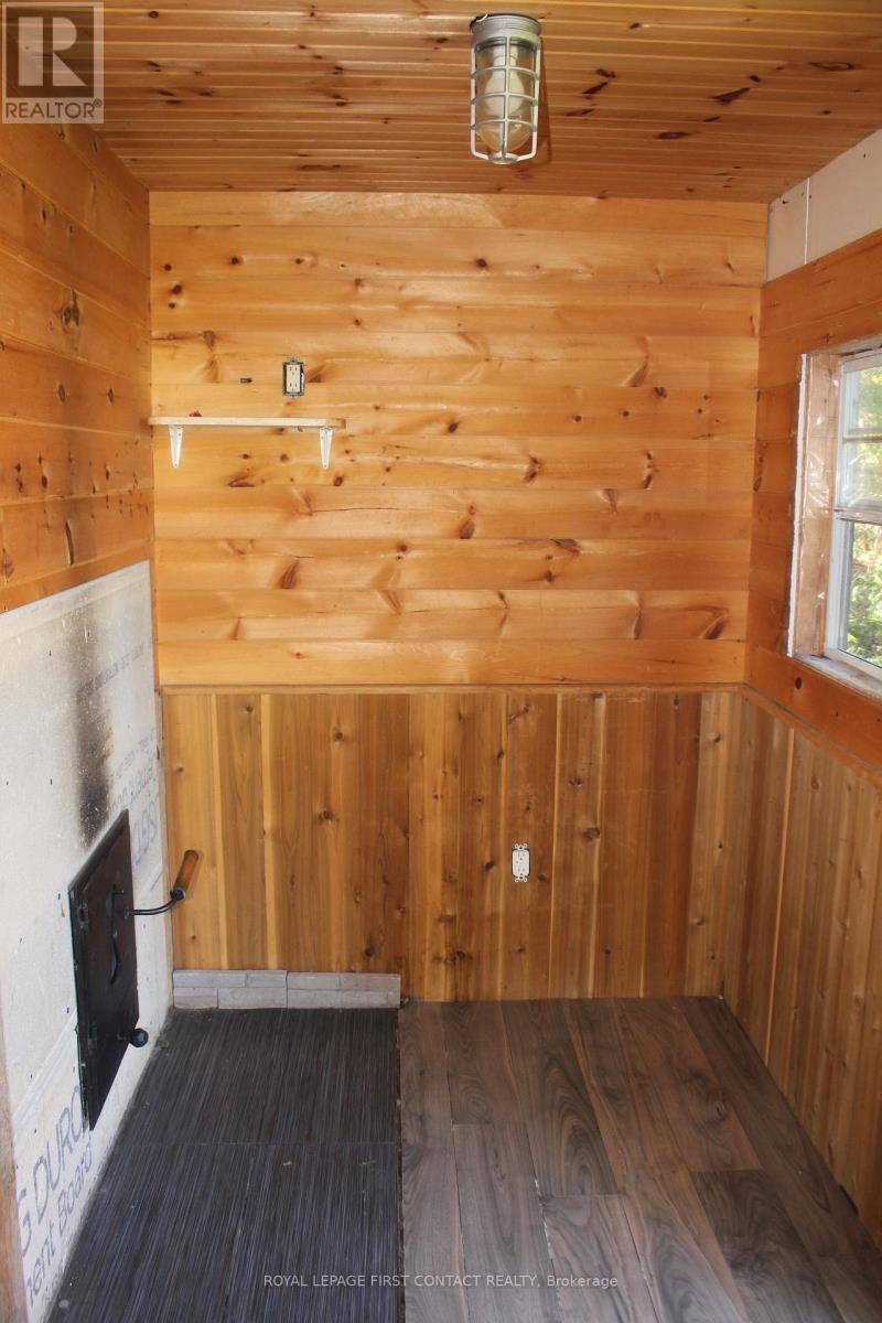 12 Birch Point, Faraday, Ontario  K0L 1C0 - Photo 10 - X12448075