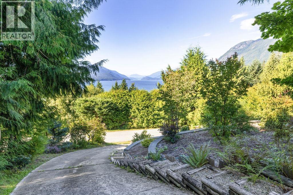 6950 Porpoise Drive, Sechelt, British Columbia  V7Z 0C8 - Photo 28 - R3055824